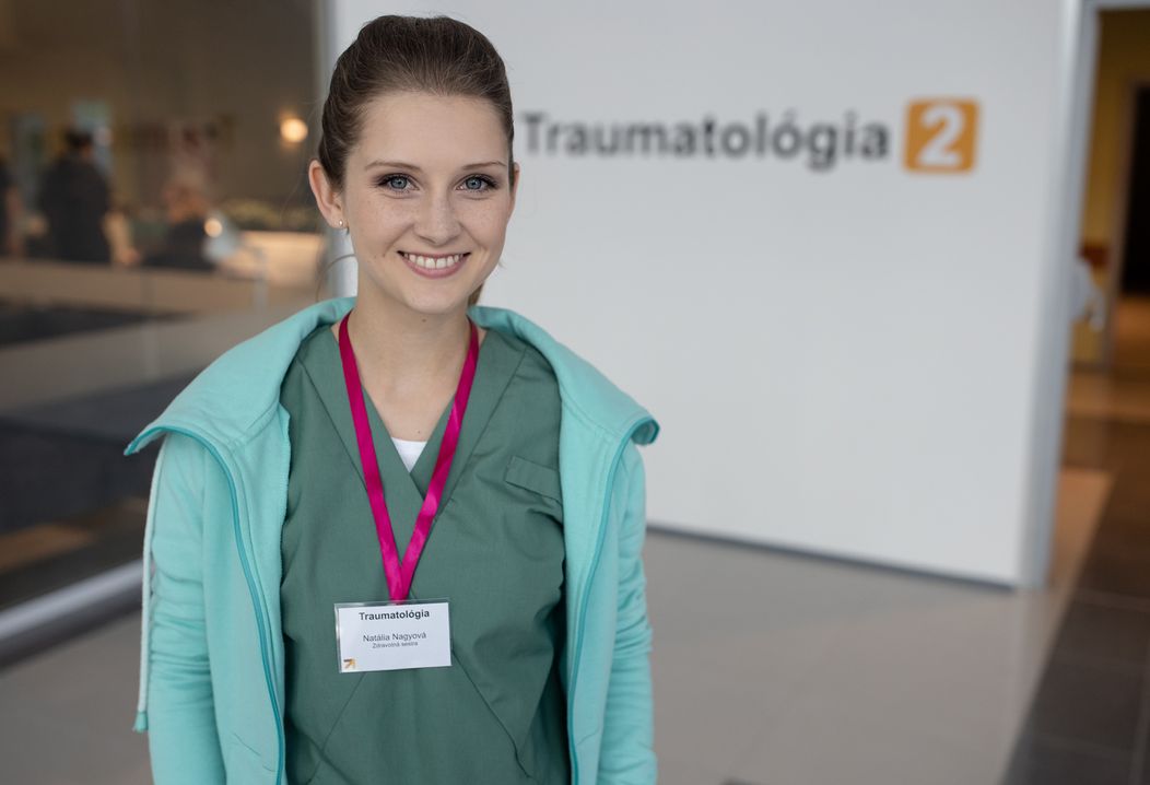 prezidentka SR Zuzana Čaputová s ukrajinským prezidentom Volodymyrom Zelenským pózujú pre spoločnú fotografiu počas oficiálnej n