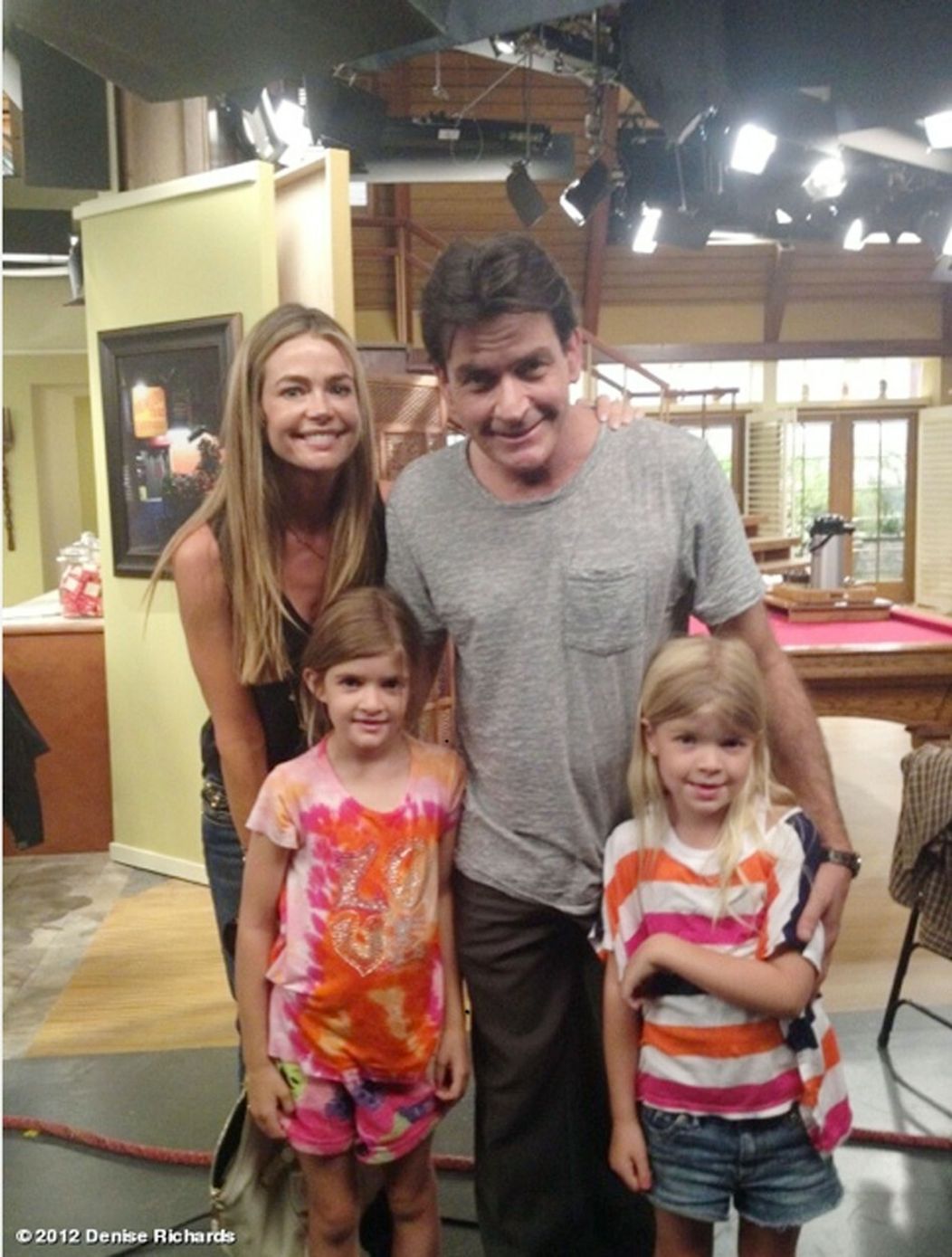 Denise Richards a Charlie Sheen s dcérami