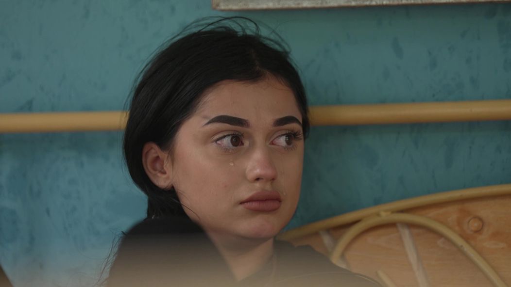 Azra dostala list