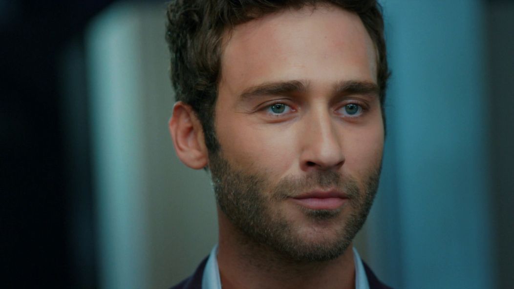 Seçkin Özdemir v seriáli V hre je láska