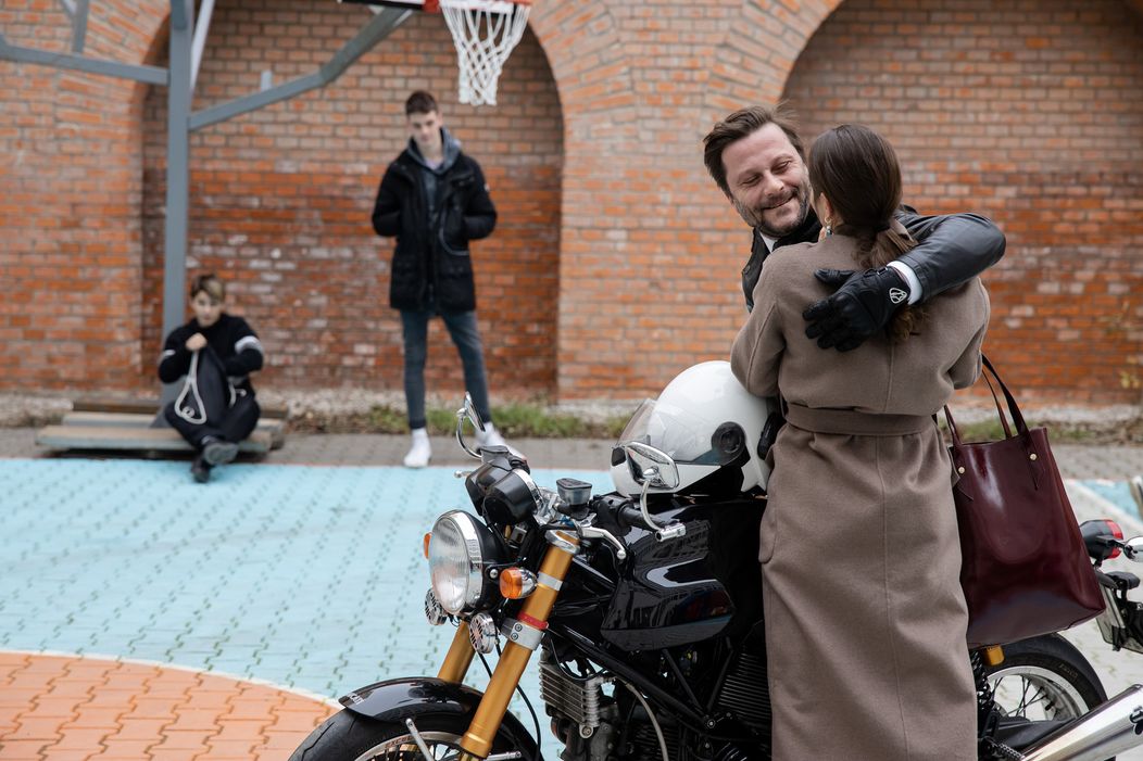 Marek Geišberg ako Viktor