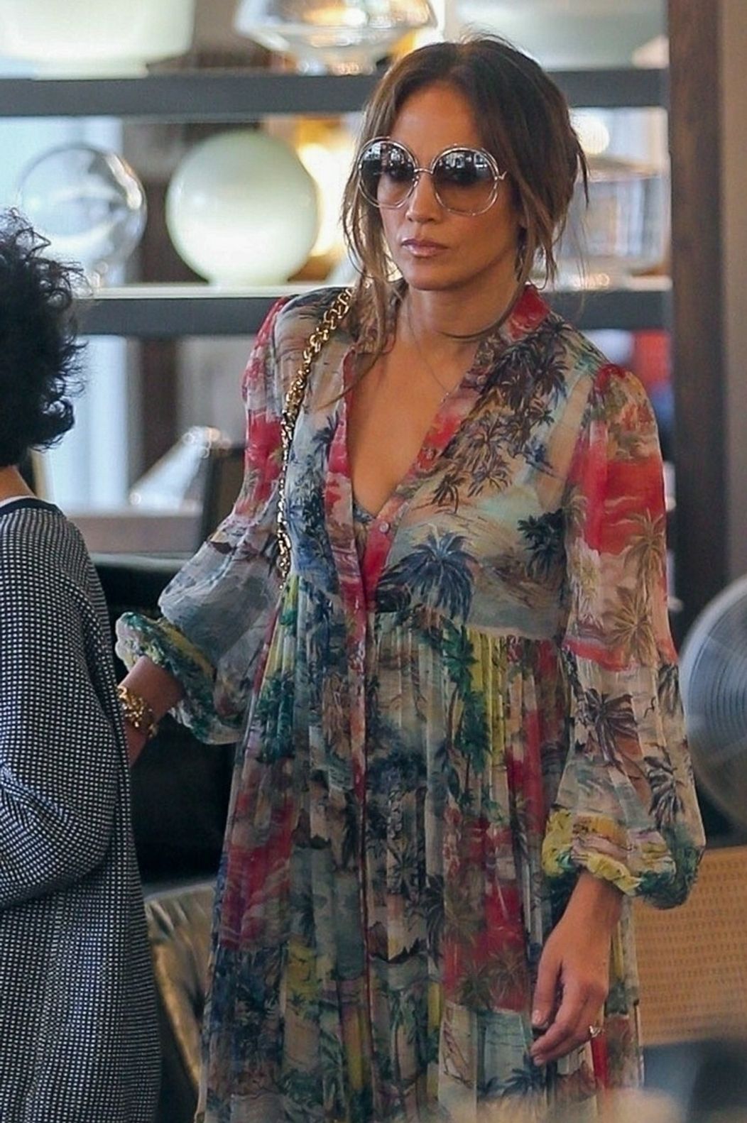 JLo na nákupoch s obrovským prsteňom