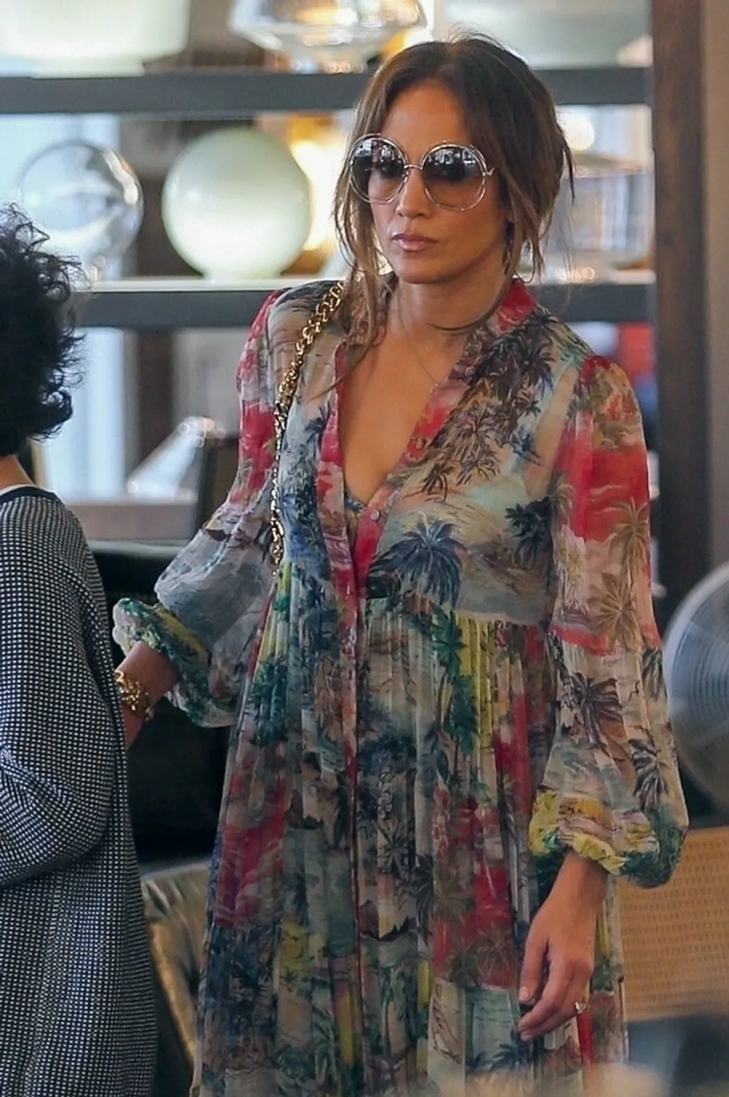 JLo na nákupoch s obrovským prsteňom