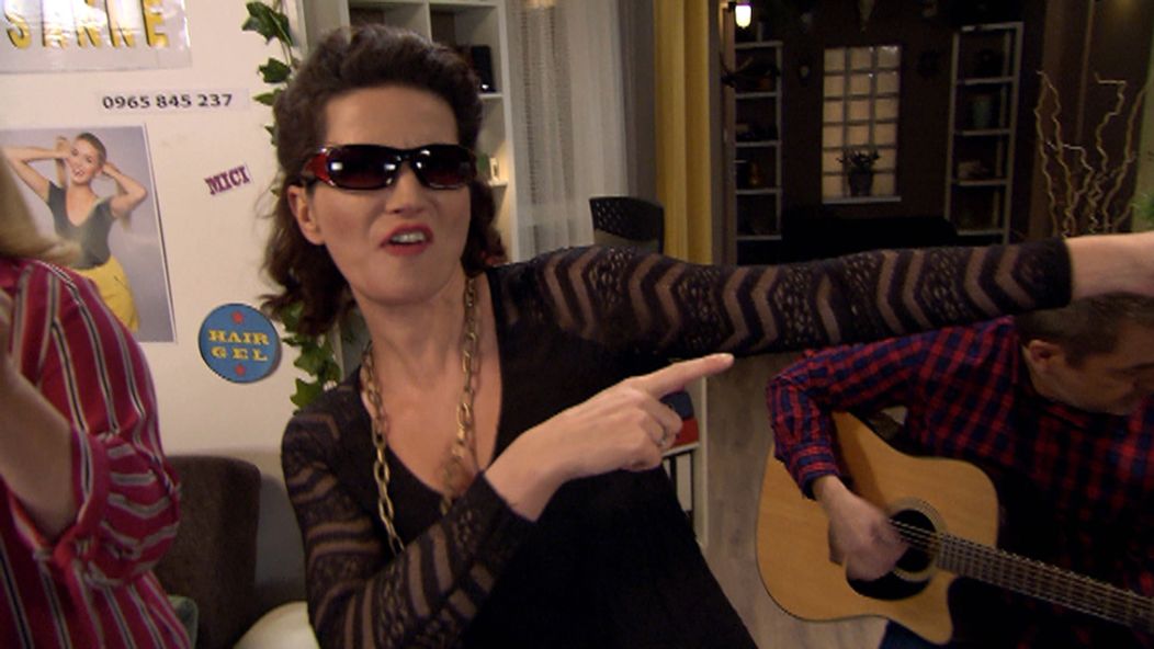 susedia viki rap_markiza_sk_bez_loga.mp4