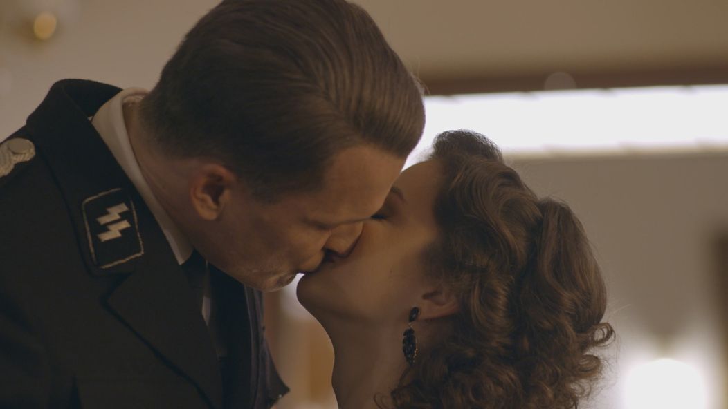 Eva sa nechá pobozkať Walterom