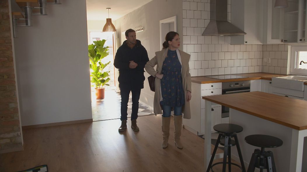 Grétu vydesí prázdny dom.