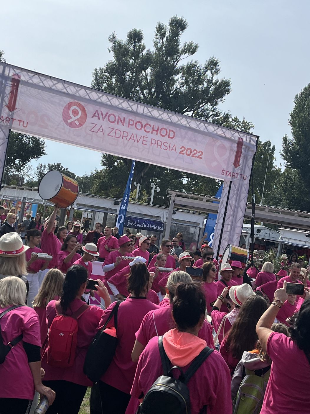 AVON pochod