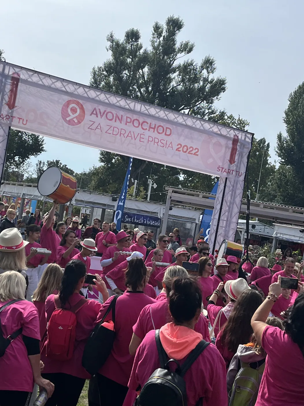 AVON pochod