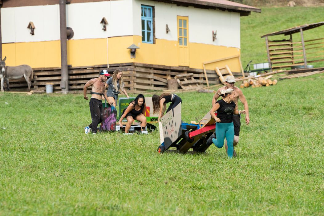 Veľké farmárske preteky, Denis a Niki chceli imunitu. Nebola v ponuke ...