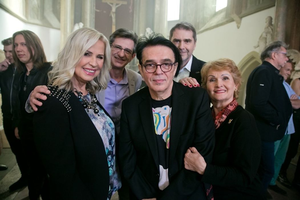 Eva Máziková, Miro Noga, Laco Lučenič, Peter Marcin a Gizka Oňová