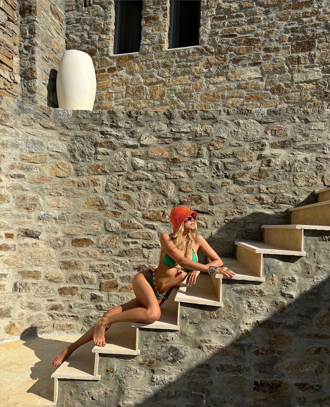 Ruská modelka žijúca v Prahe Julia Vlasovová zásobuje sociálne siete horúcimi zábermi.