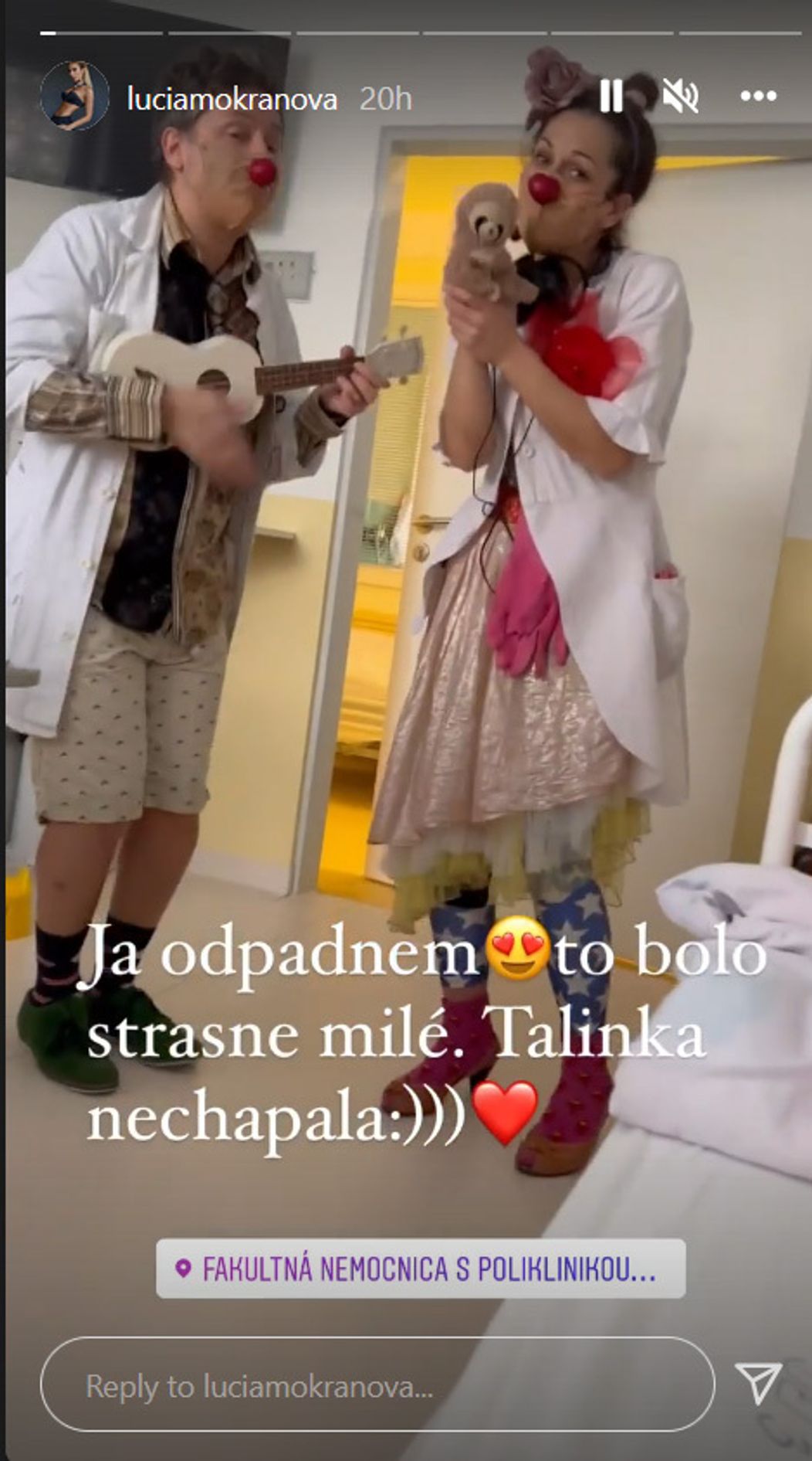 Lucka Mokráňová s Talinkou v nemocnici