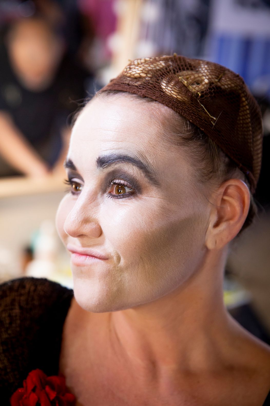 Zuzana Haasová ako Charlie Chaplin.