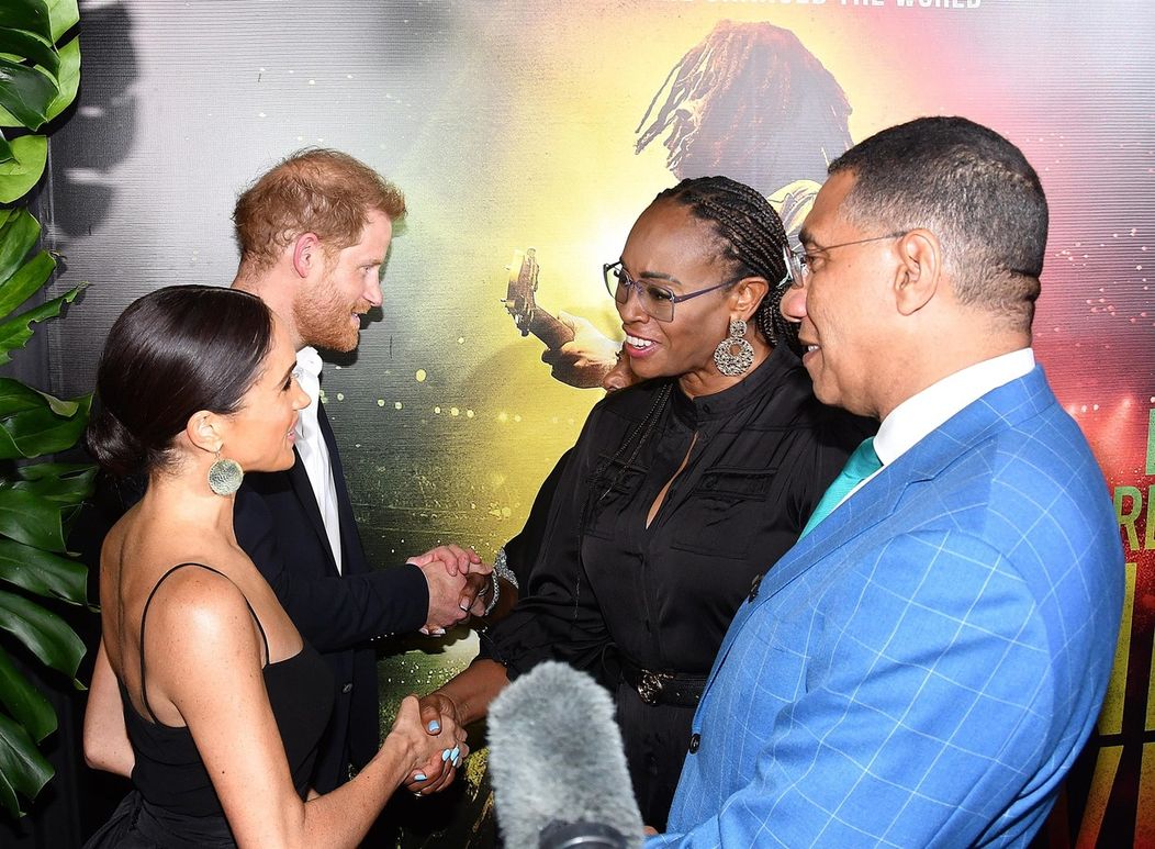 Princ Harry s Meghan na premiére filmu na Jamajke