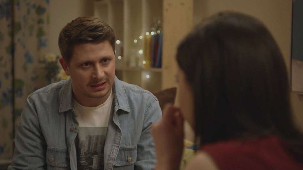 Dávid prišiel domov nahnevaný.