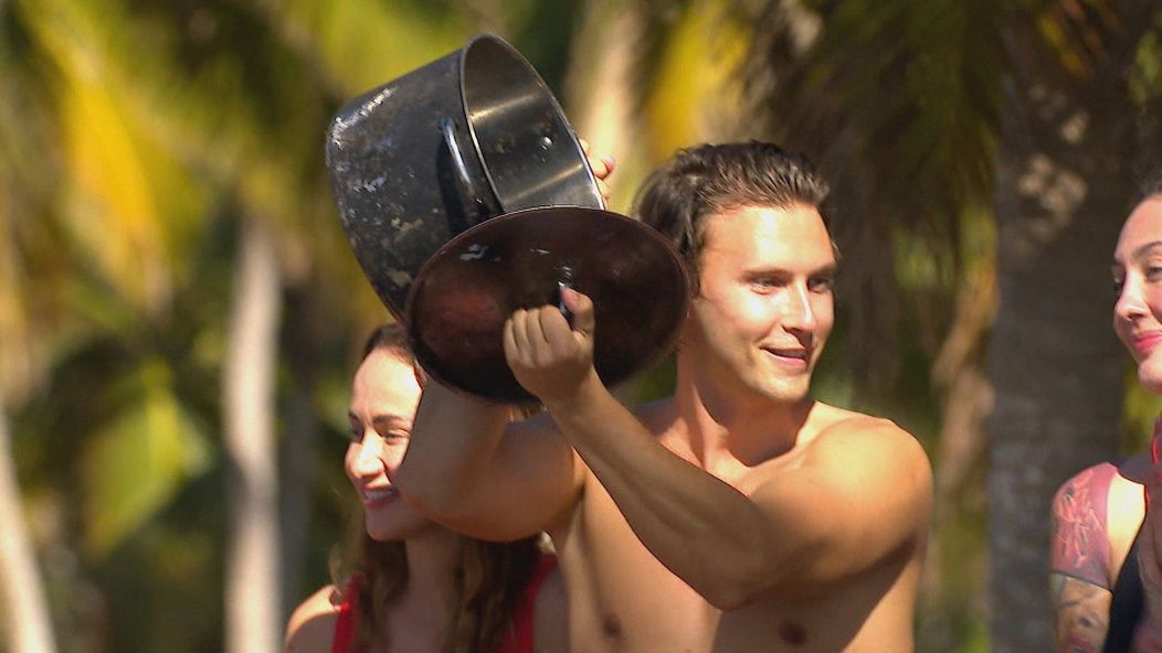 Výber Hrdinov rozosmial celý kmeň aj moderátora.