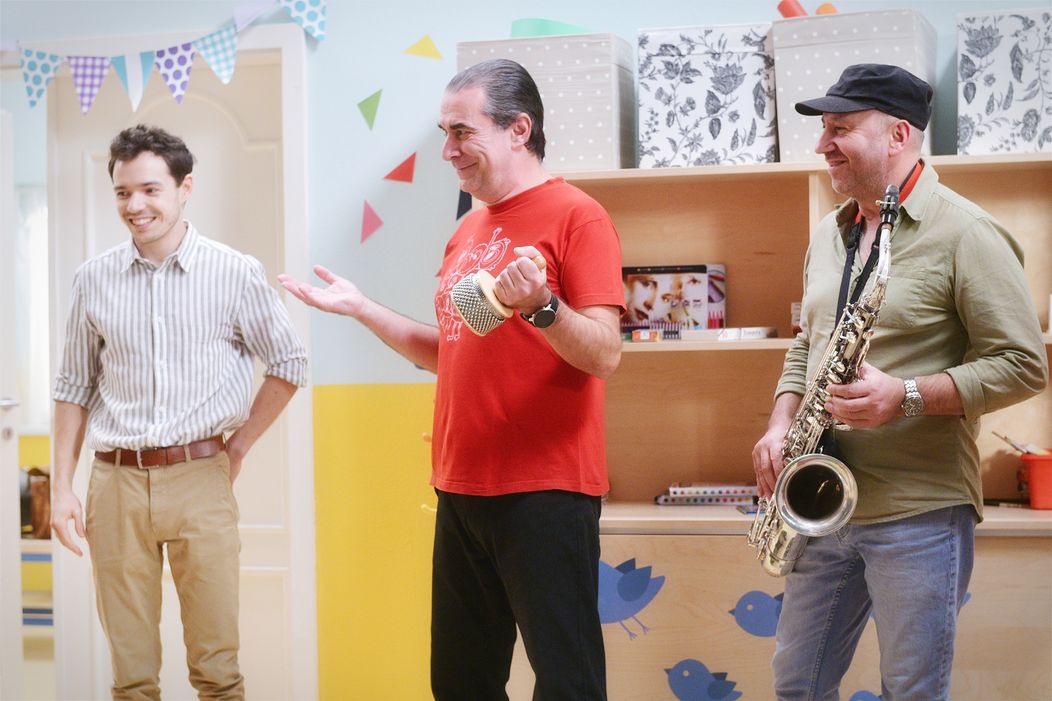 V Oteckoch účinkuje skupina Polemic.