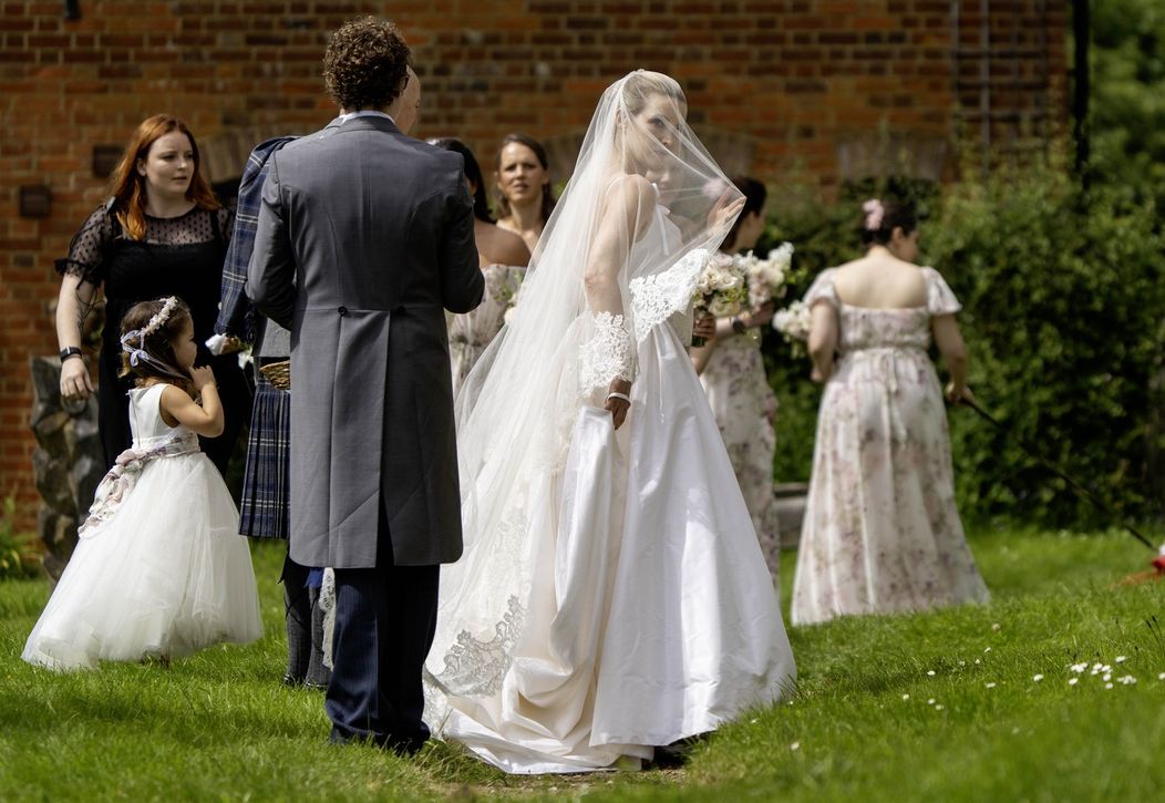 Herec z Lásky nebeskej, Thomas Brodie-Sangster, sa oženil