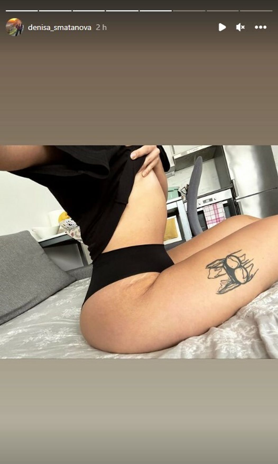 Denisa keď zapózuje na fotke