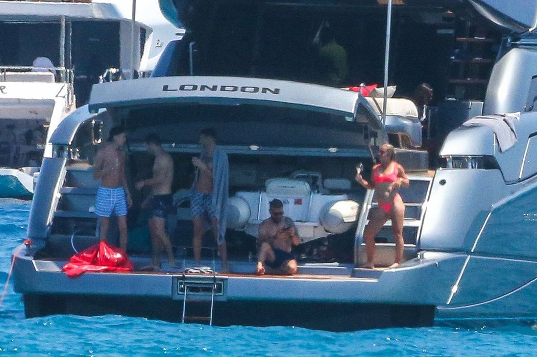 Paparazzi zábery Dominiky Cibulkovej. 