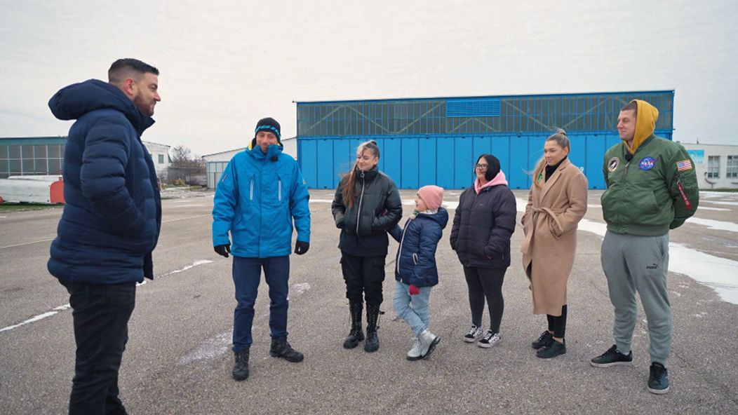 Na nože - Martinov čudný postoj spôsobilo seknutie v krížoch