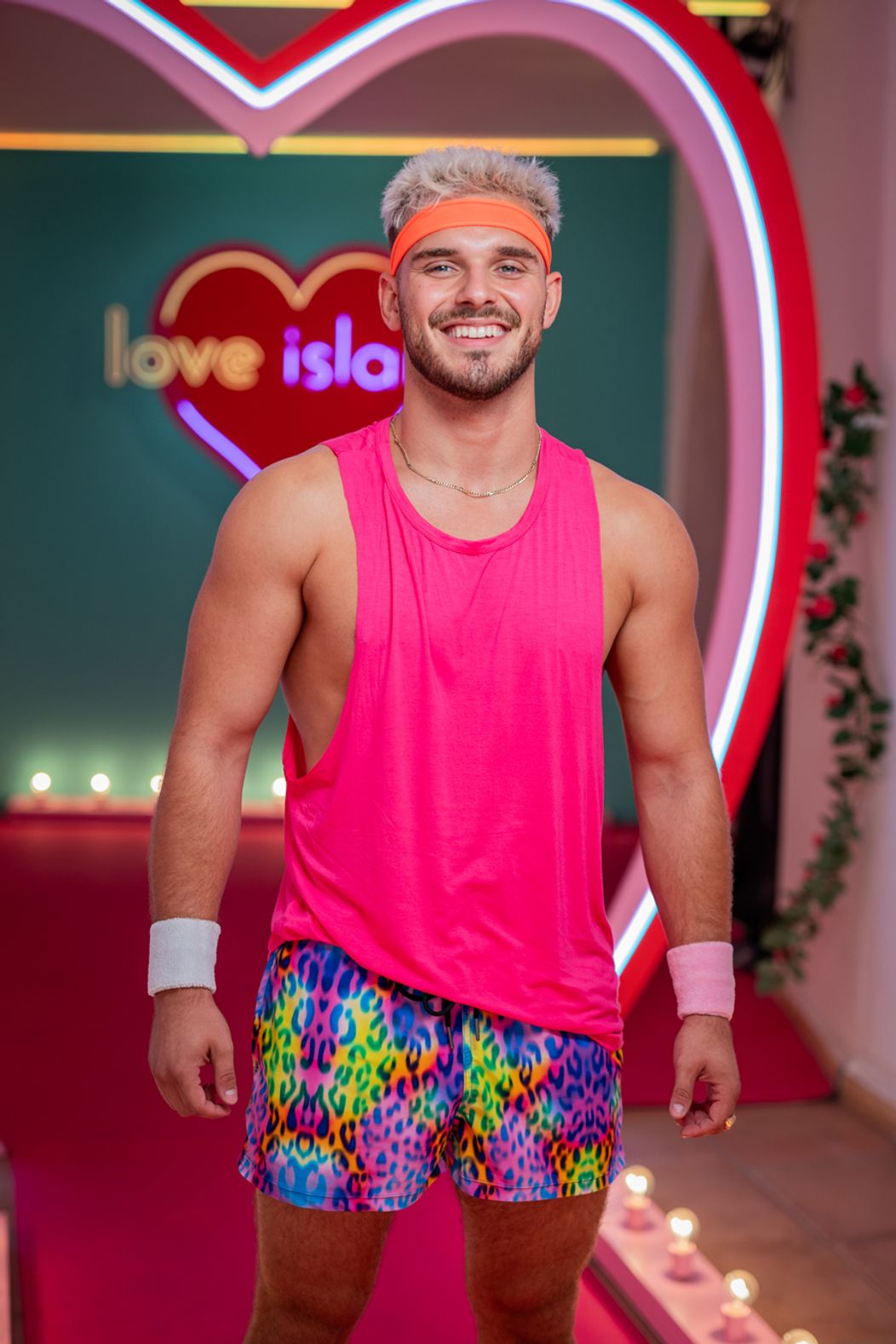 Noví bombshells vo vile - 7. epi