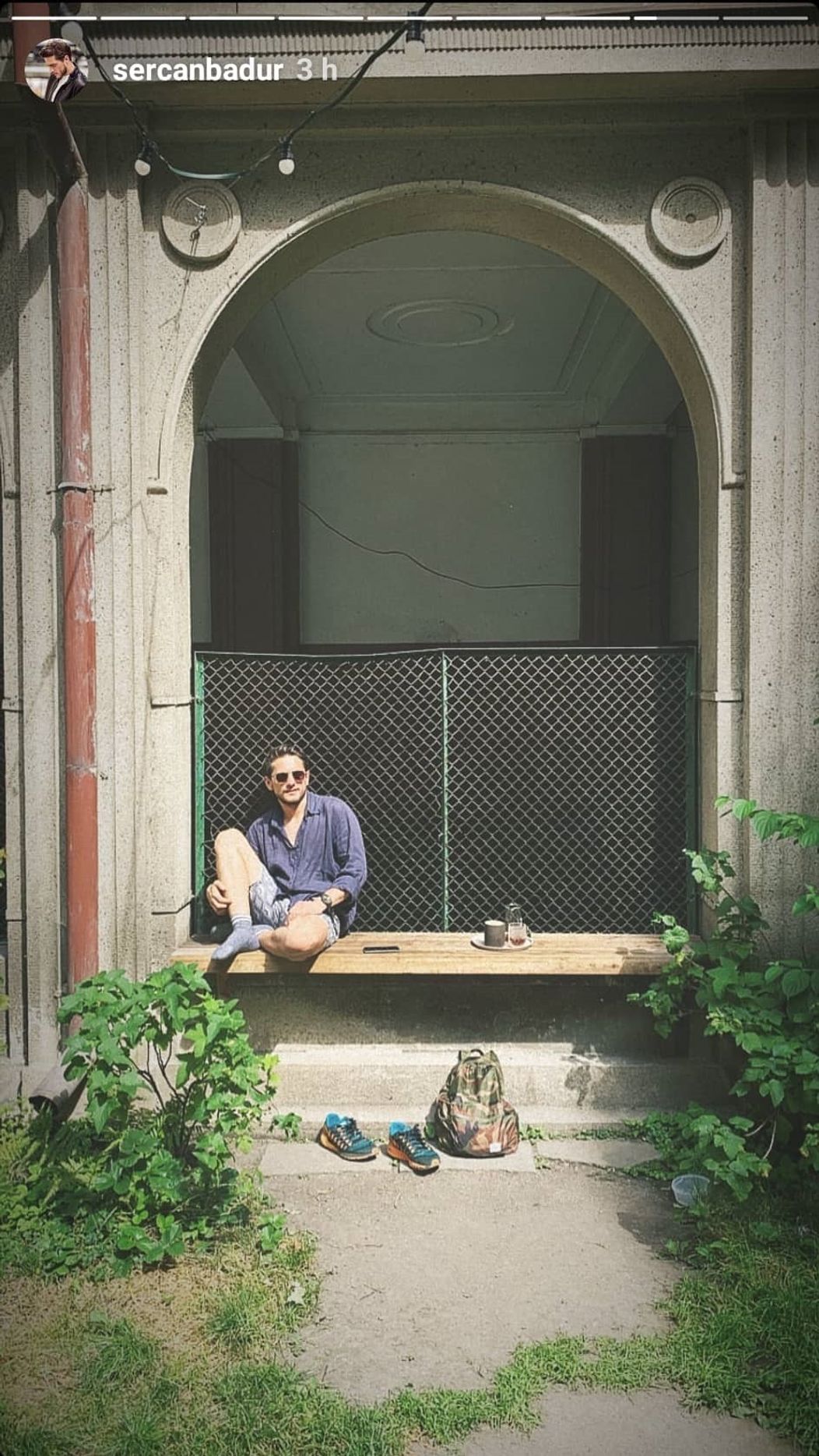 Víťaz tohtoročnej Tour de France Egan Bernal (v strede), Peter Sagan a Francúz Romain Bardet.