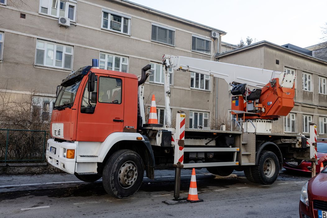 Na tomto nakrúcaní nechýbalo hasičšké auto.