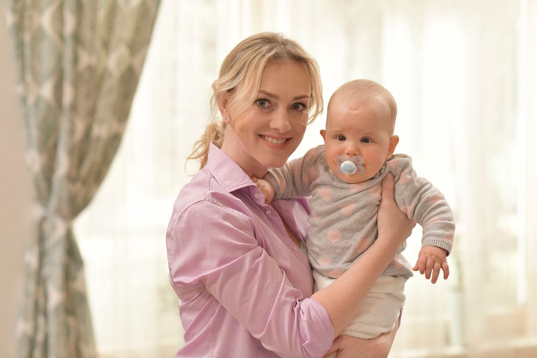 Najstarší účastník tváre prekvapuje. Kolegyňa mu musela prehovoriť do duše.mp4