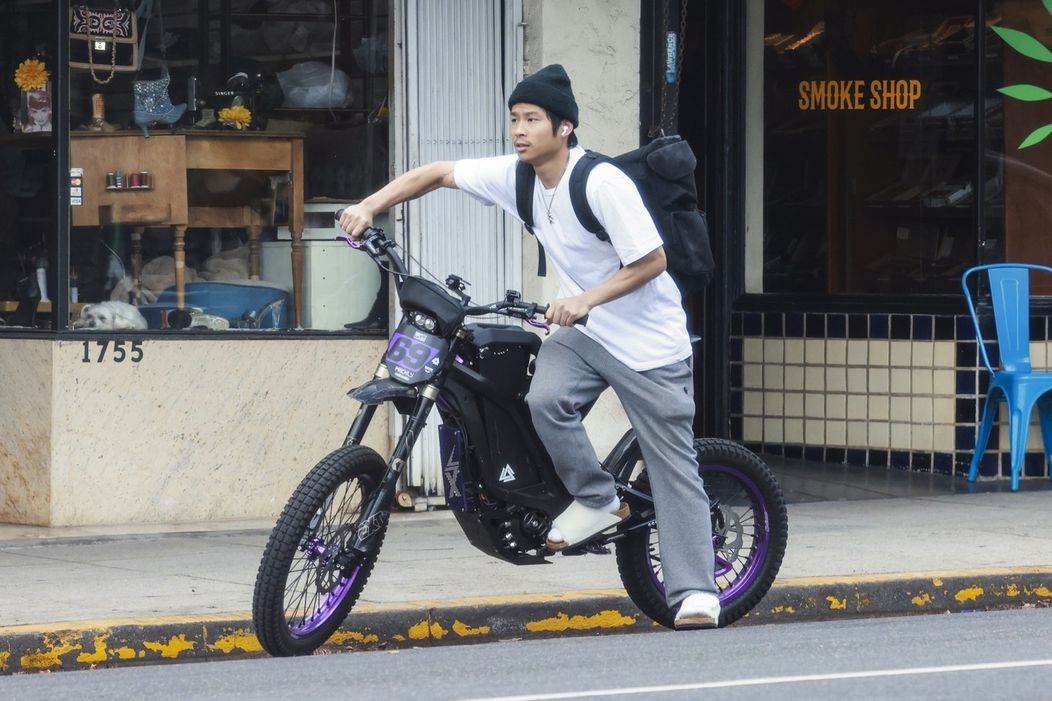 Syn Angeliny Jolie a Brada Pitta mal nehodu