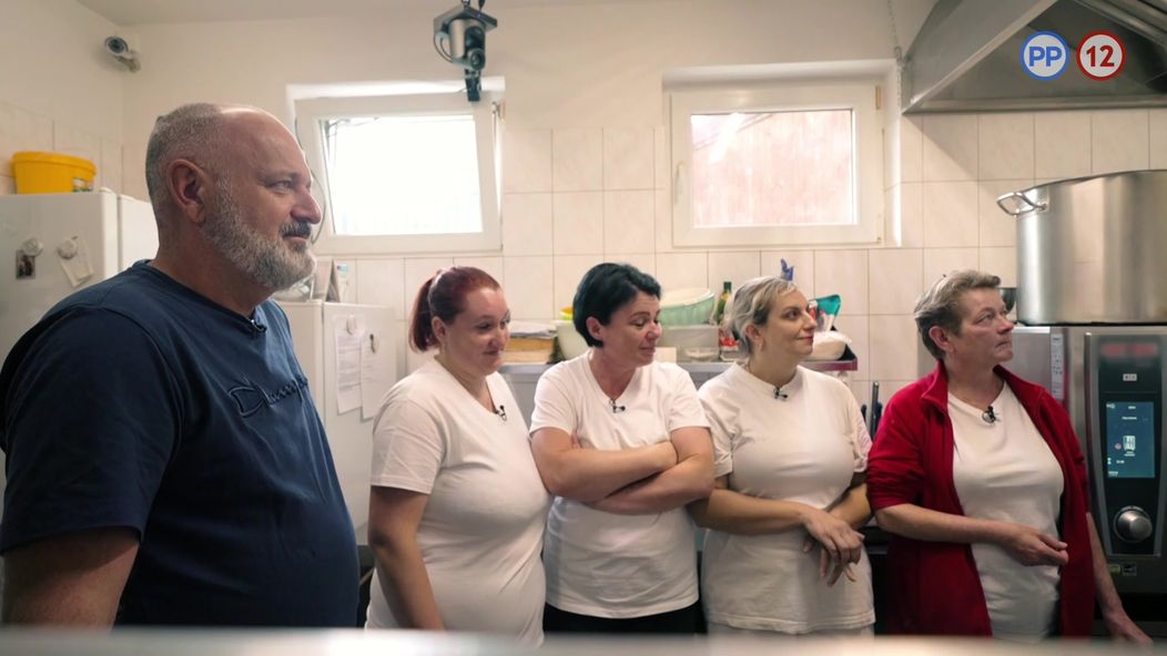 Na nože - Čo tu chceš robiť kocku v šmyku?