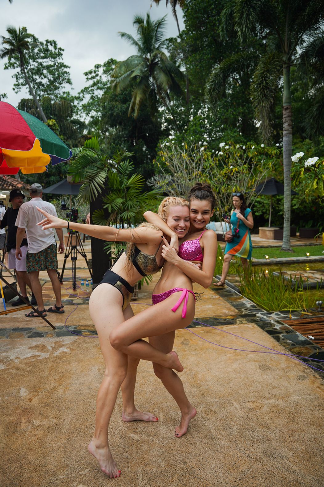 Dievčatá z Ruže sa predviedli v sexy bikinách