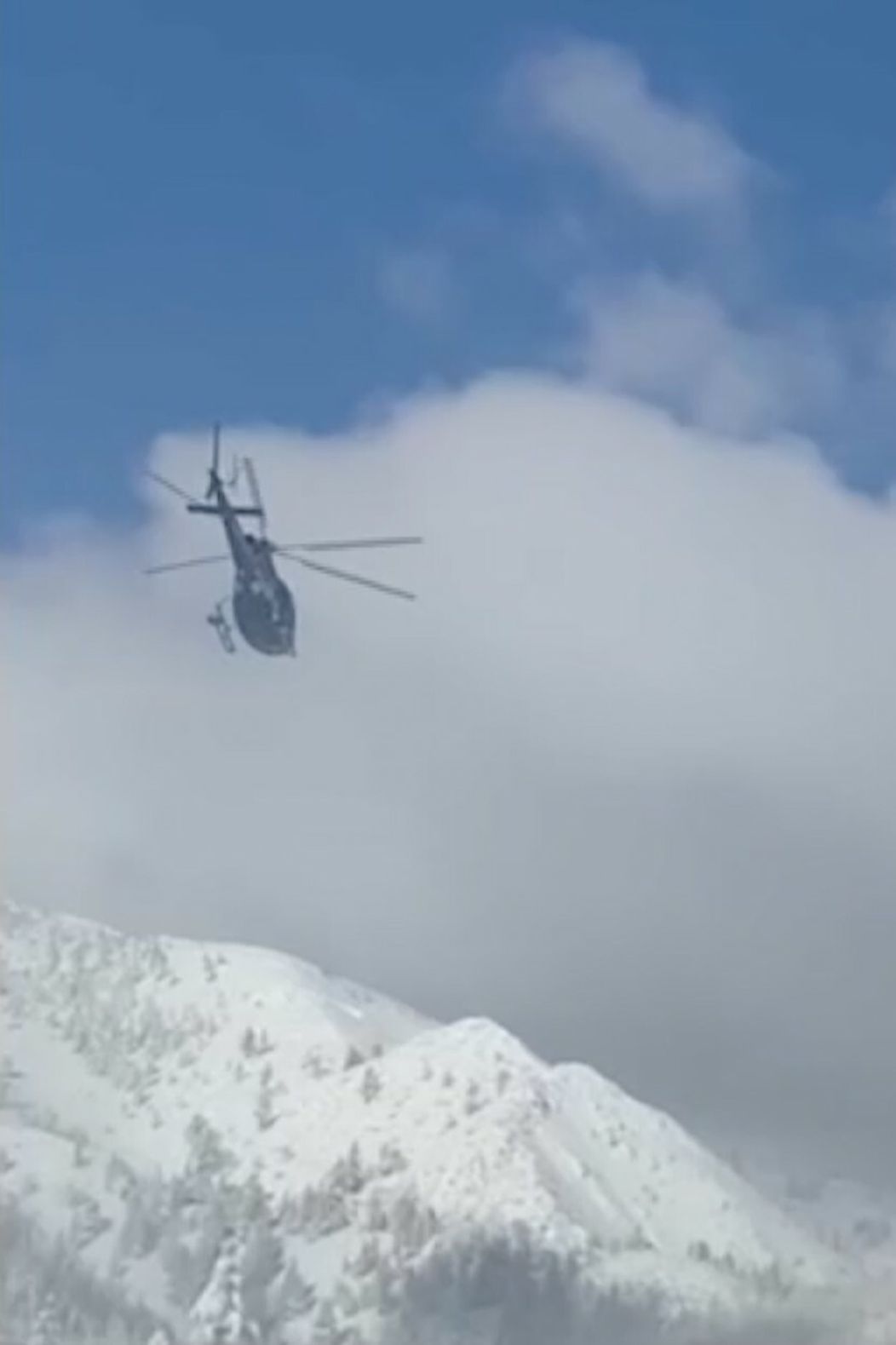 Odviezol ho vrtuľník