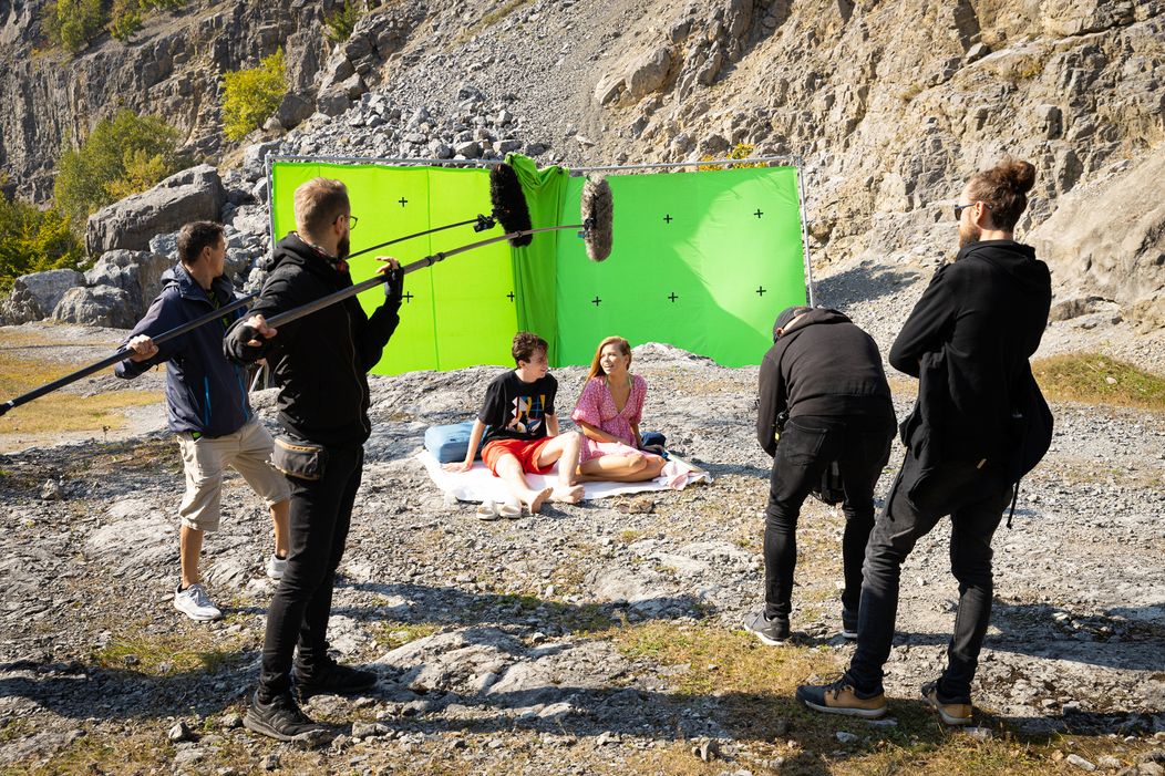 Nakrúcanie dramatickej scény v Druhej šanci.