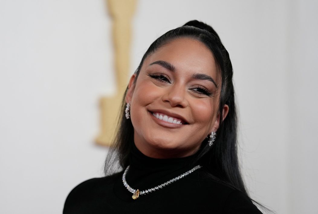 Vanessa Hudgens ukázala na Oscaroch tehotenské bruško