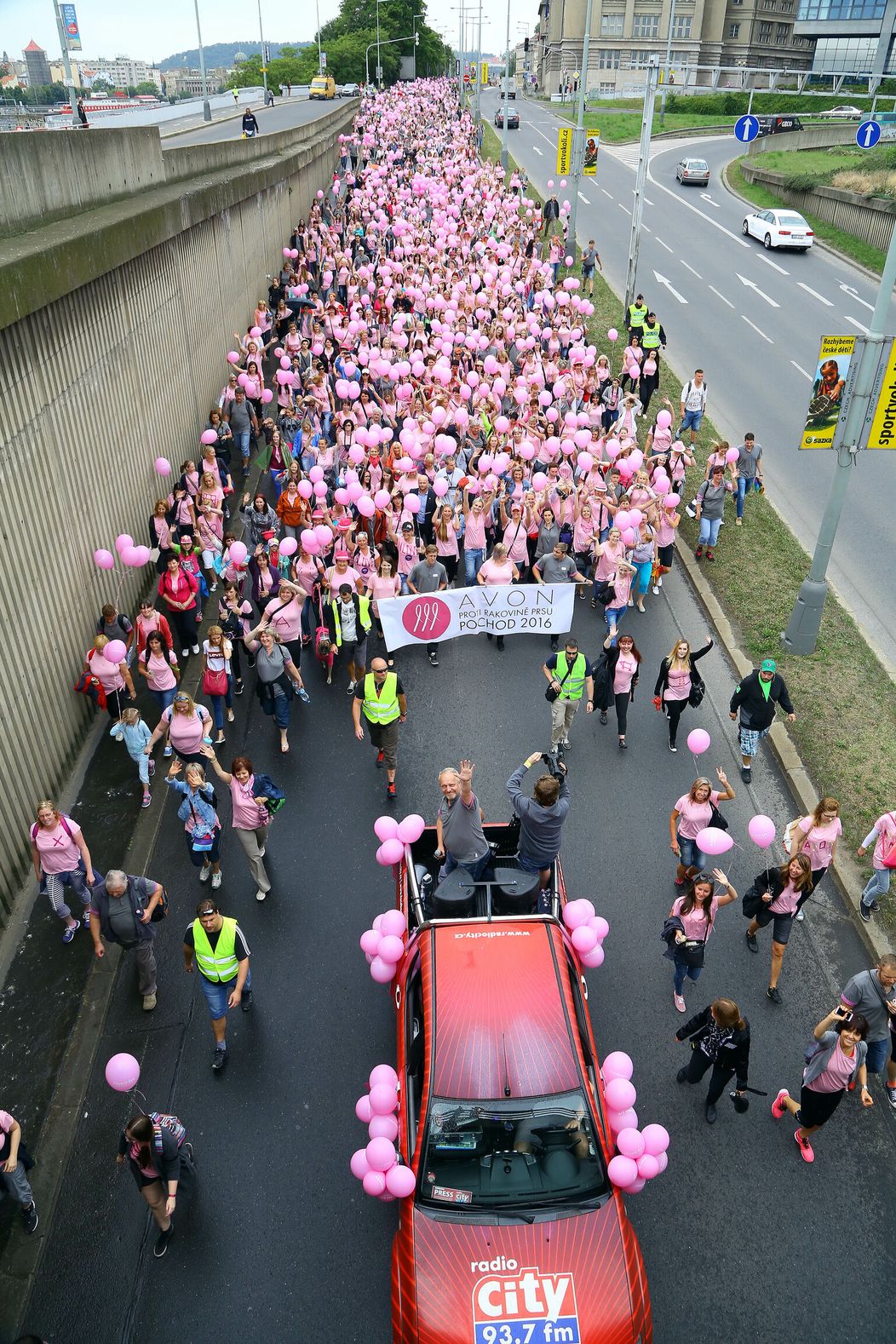 Avon 2016 pochod