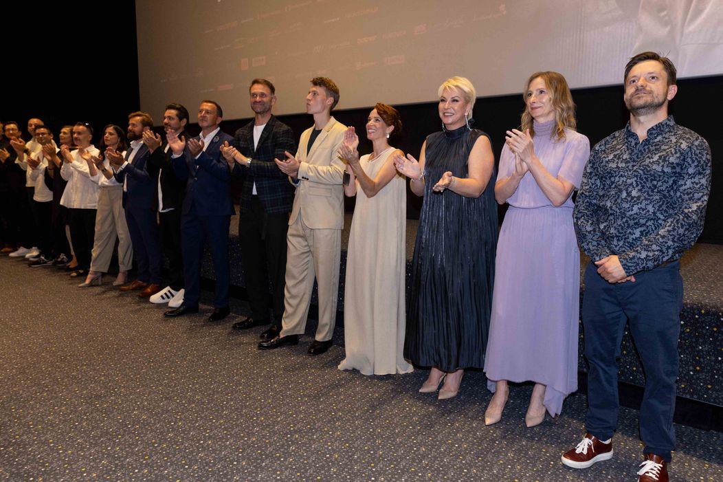 Slávnostná premiéra filmu Vlny