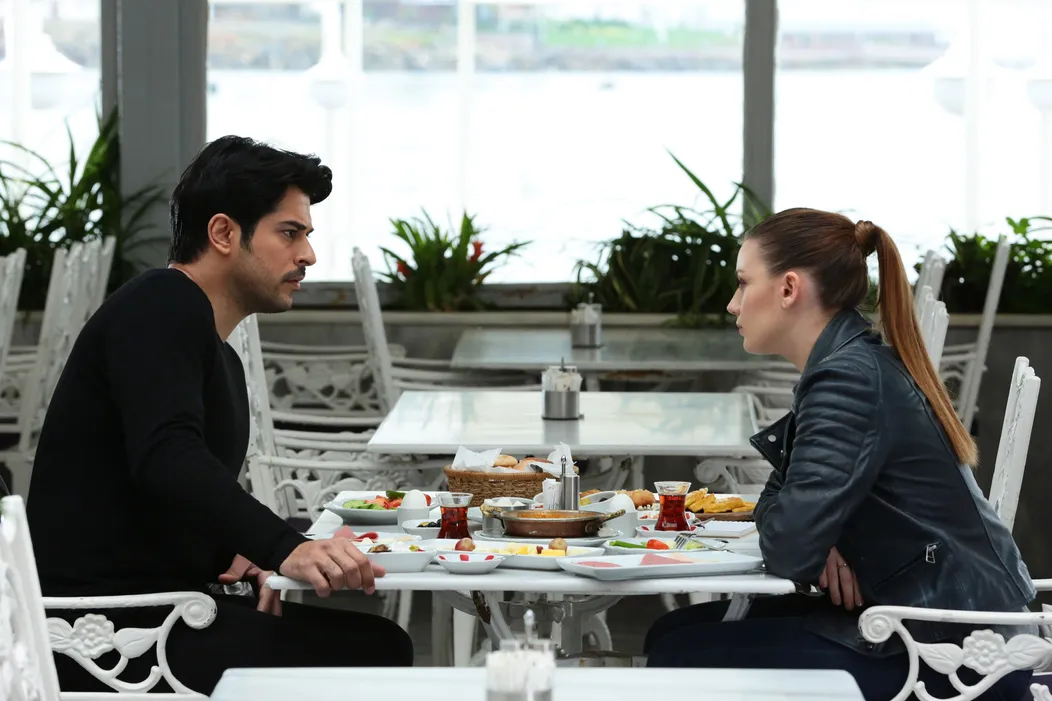 Kara Sevda 62.Bo╠łlu╠łm 31.jpg
