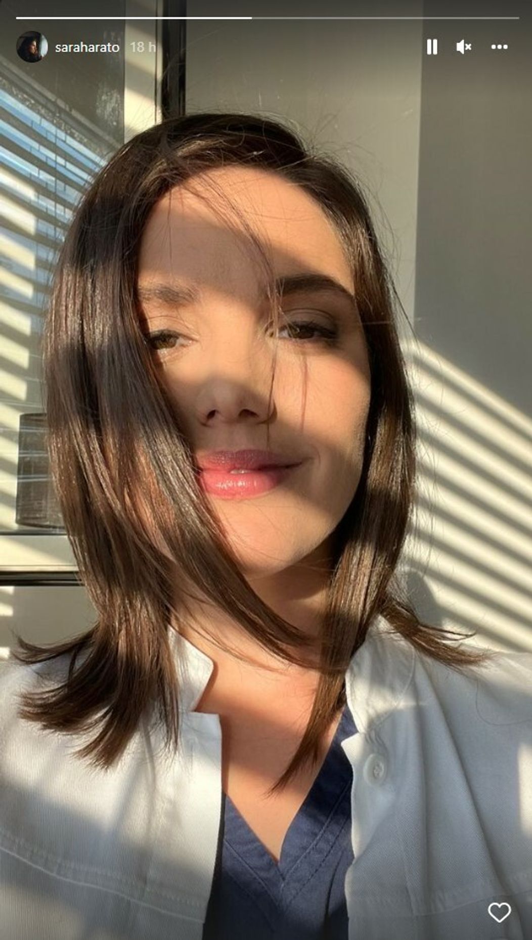 Sarah Arató sa pochválila s novým strihom. Dlhé vlasy sú minulosť.