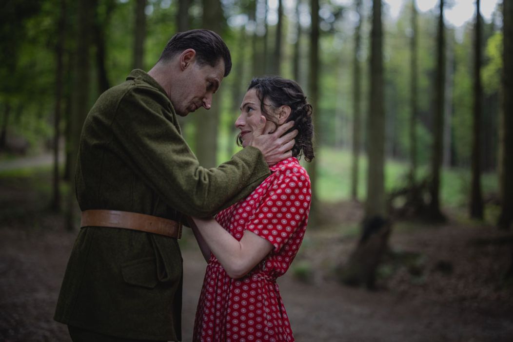 Fotografie zo záverečnej epizódy minisérie Studňa
