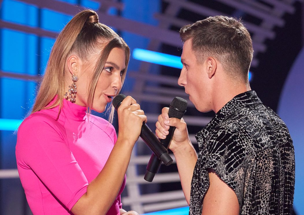Henrieta Bobuľová, Adam Dráb