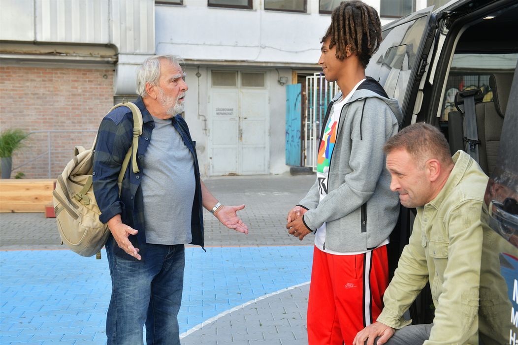 Marián Slovák. Matúš Kolárovský, Tomáš Maštalír