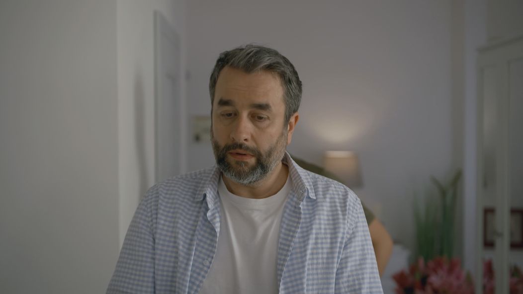 Edo vyrušil Petra s Beátou