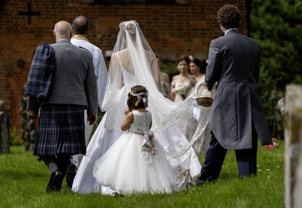 Herec z Lásky nebeskej, Thomas Brodie-Sangster, sa oženil