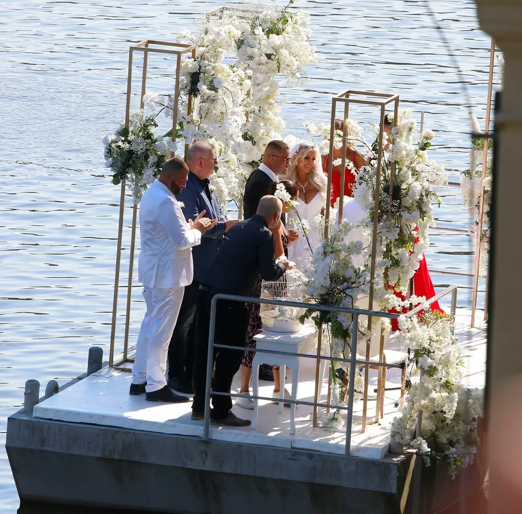 Lela a Karlos Vémolovci