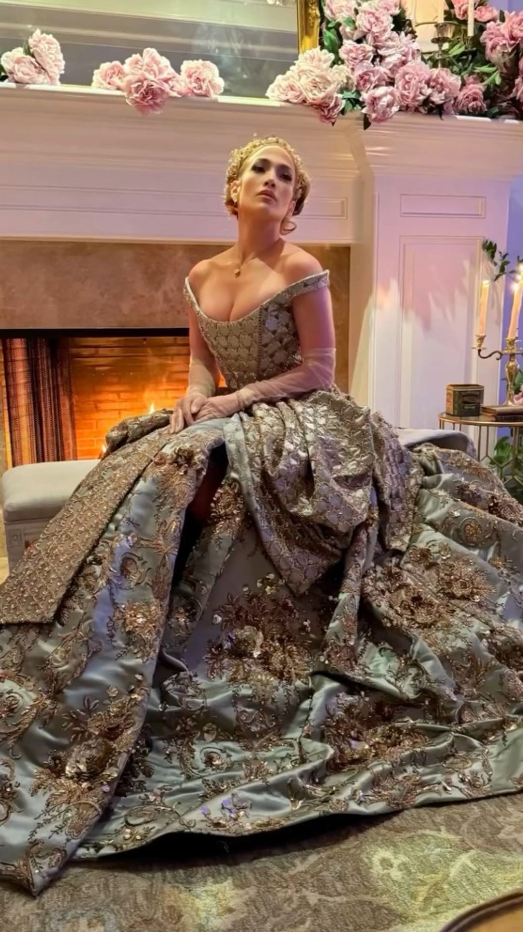 Jennifer Lopez oslávila 55. narodeniny na motív slávneho seriálu.