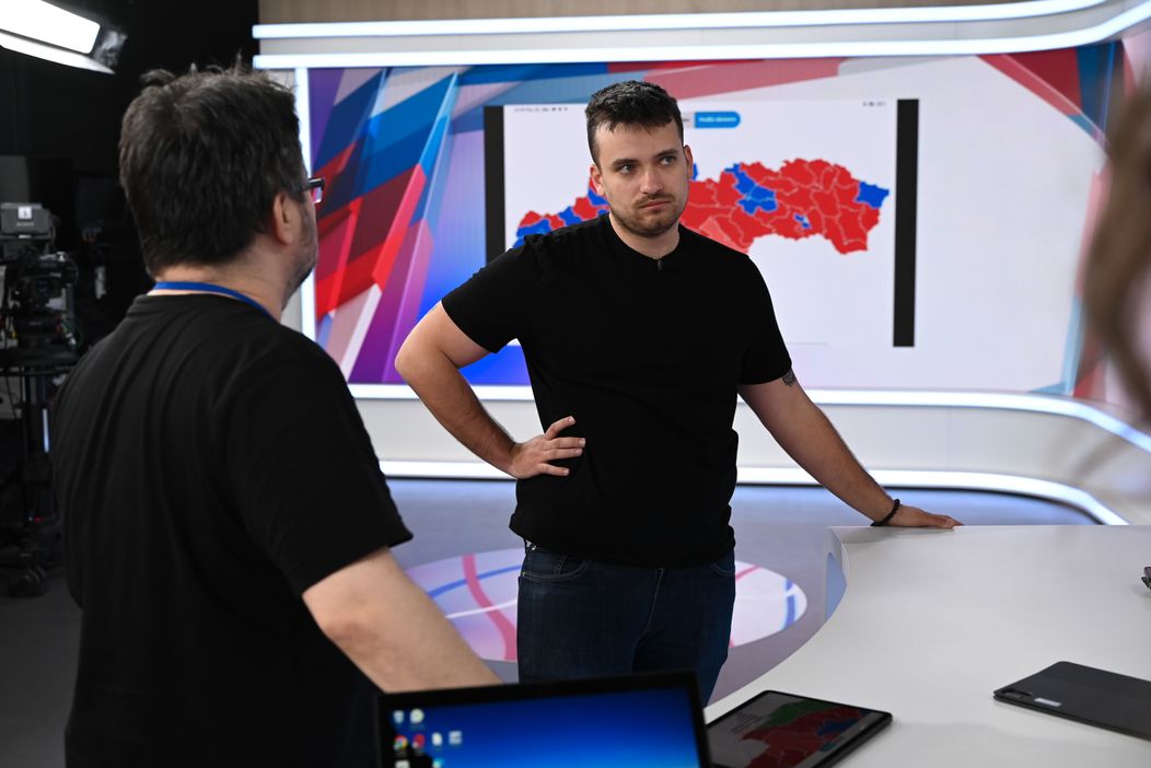 Prípravy volebnej noci na Markíze.