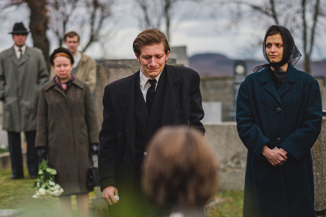 Fotografie zo záverečnej epizódy minisérie Studňa