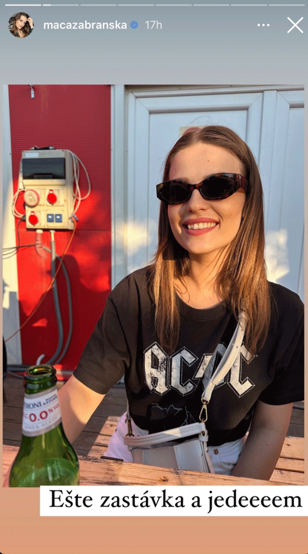 Maca Zábranská na koncerte AC/DC