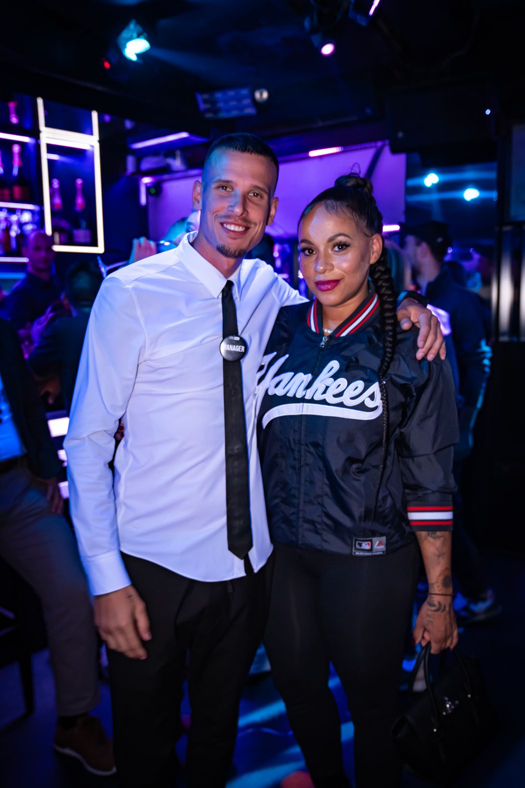 Tina na znovuotvorení klubu Channels